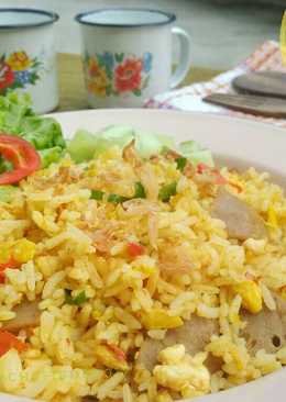 Nasi goreng kunyit kencur