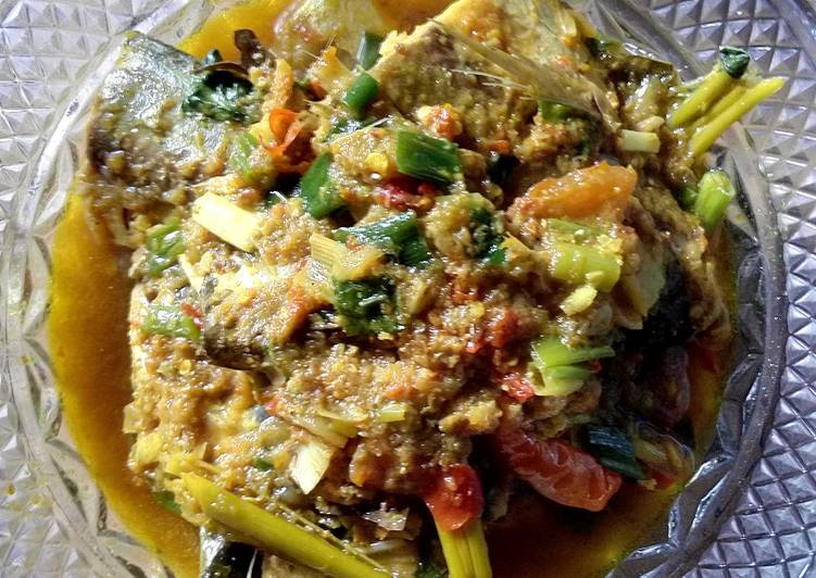 Resep Ikan kembung bumbu kuning/pepes