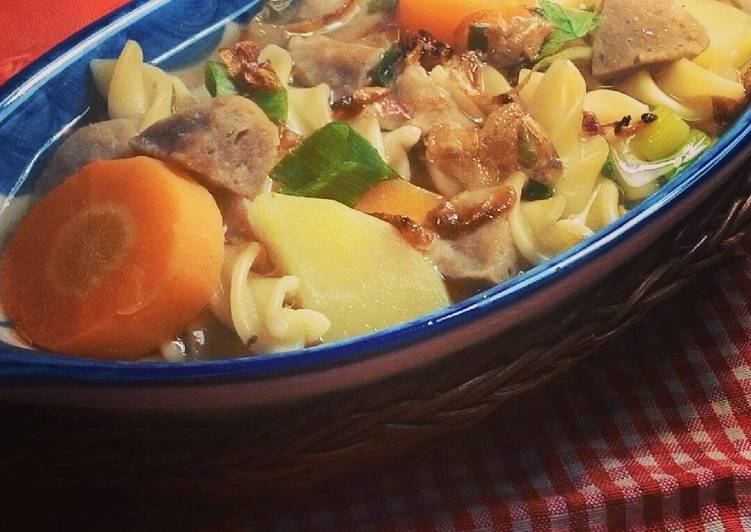 Resep Sayur Sup Sederhana Makaroni Bakso - Dwiasih Christining