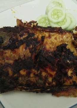 Ikan bawal bakar madu