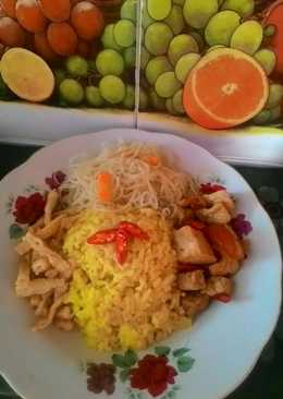 Nasi kuning istimewa