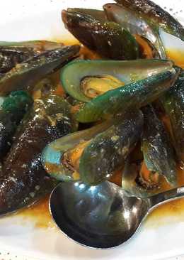 Kerang Hijau Saus Padang