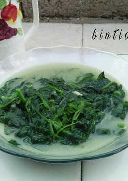 13. Sayur bobor bayam