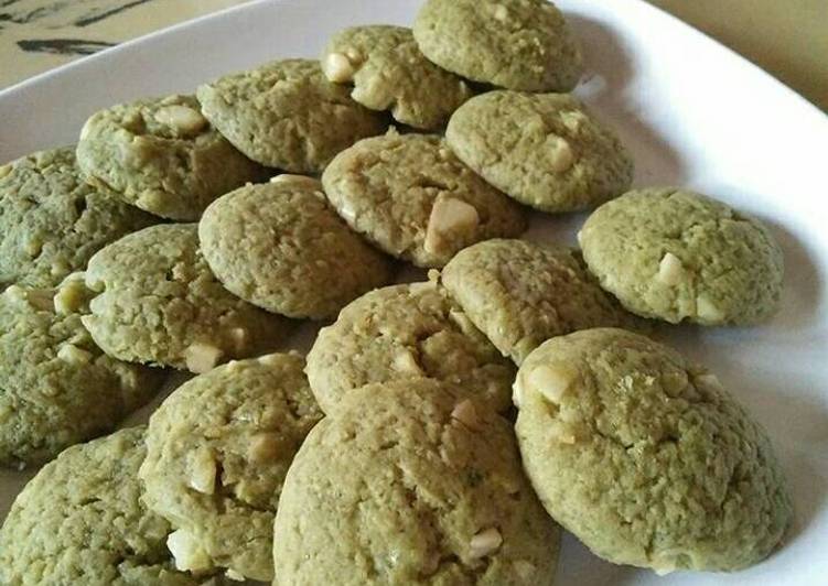 Resep Matcha Almond Cookies Kiriman dari Rizqia Ramadhaningrum