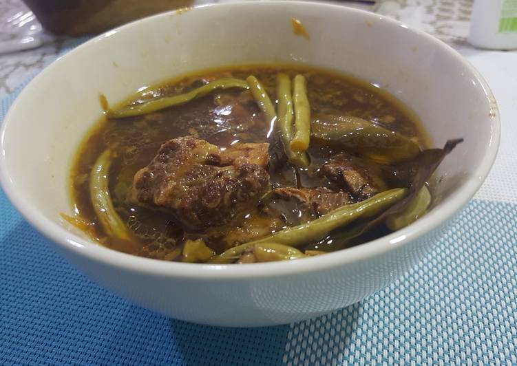 resep lengkap untuk Asem-Asem Iga Sapi Slow Cooker super gampang dan super praktis