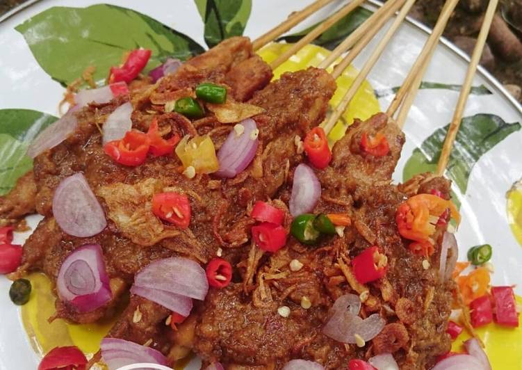 bahan dan cara membuat Sate Ayam Bumbu Kacang