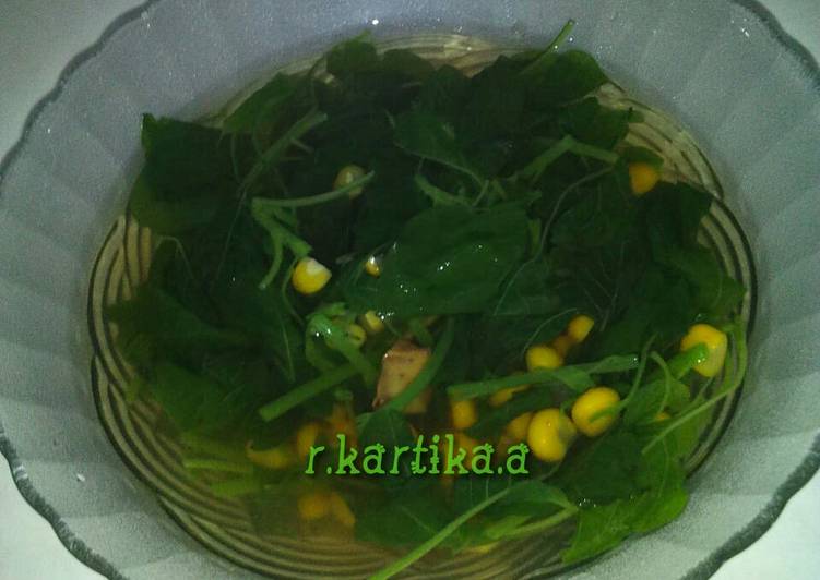 Resep 13. sayur bening bayam jagung manis Kiriman dari Rikgi kartika