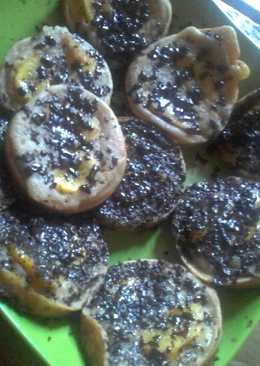 Martabak mini pisang coklat.