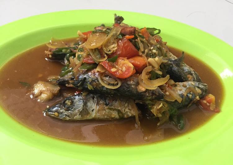 gambar untuk resep makanan Tongkol masak cabe hijau simple