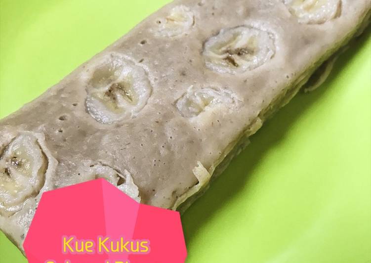 bahan dan cara membuat Kue Kukus Oatmeal Pisang (MenuDiet)