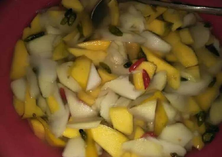 Resep Manisan mangga muda dan setengah matang