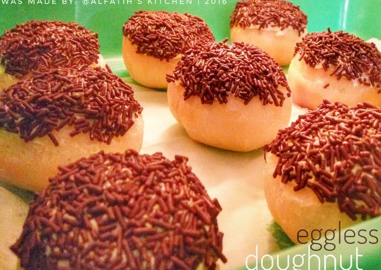 resep lengkap untuk Simple eggless doughnut (donat tanpa telur)