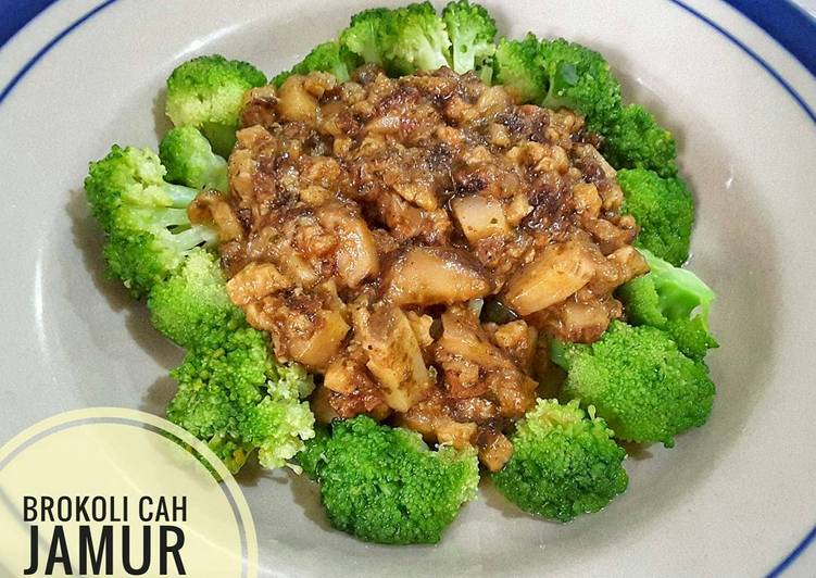 Brokoli Cah Jamur Vegetarian / Vegan