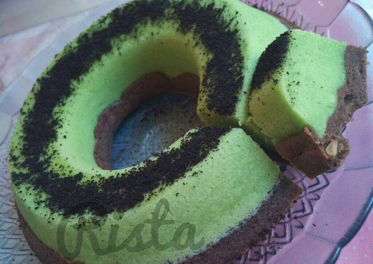 gambar untuk resep Bolu Kukus Pandan Coklat