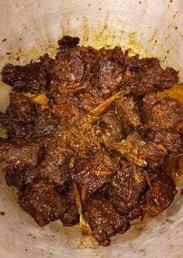 Semur daging sapi pedas