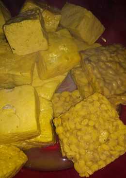 Tahu tempe ungkep kuning