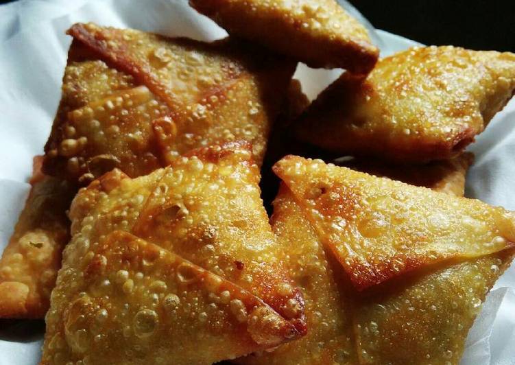 bahan dan cara membuat Martabak Tahu Gulai Kulit Pangsit