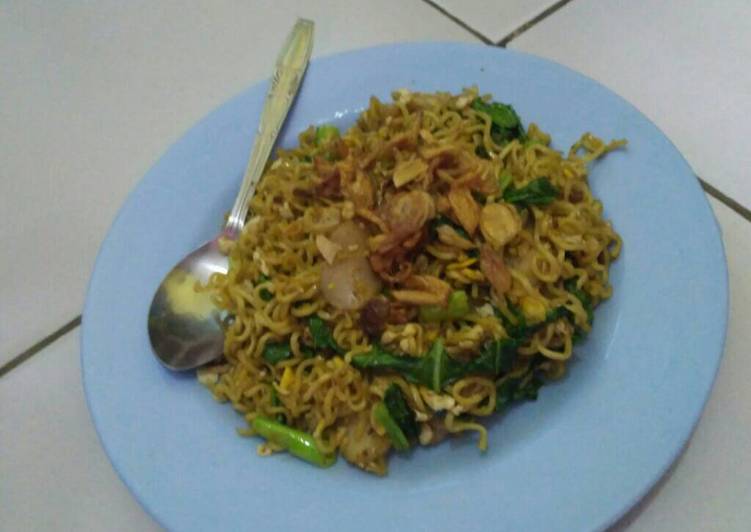 gambar untuk resep Indomie goreng ala ala