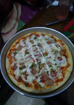 Tuna mayo pizza