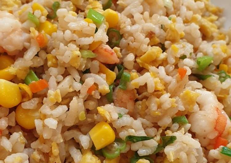 cara membuat Nasi goreng udang sayuran untuk balita