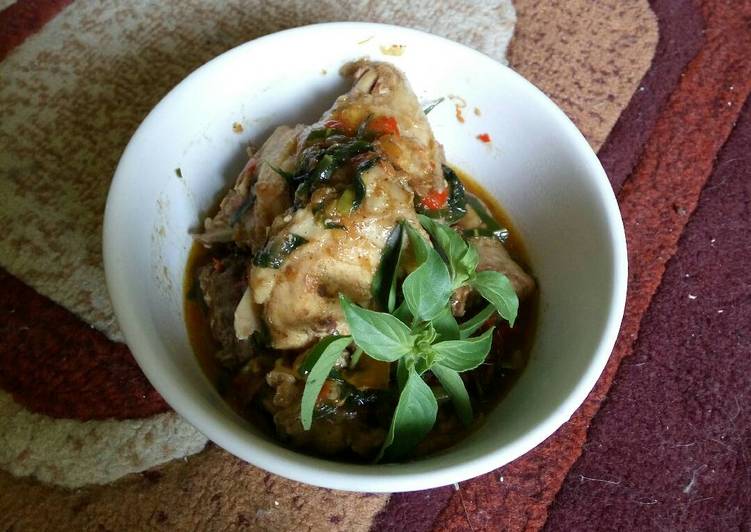 resep makanan Ayam Woku Manado