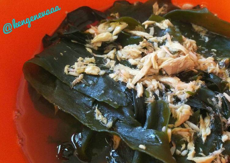 bahan dan cara membuat ??? (Miyeok Guk, Korean Seaweed Soup)