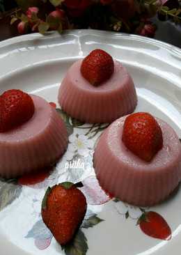 Strawberry yogurt jelly