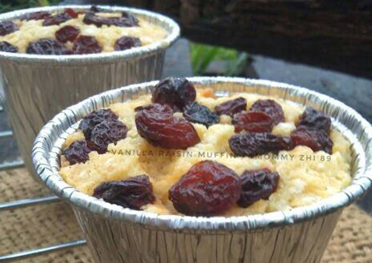 gambar untuk resep makanan Vanilla Raisin Muffin