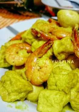 Udang dan Tahu Bumbu Kuning