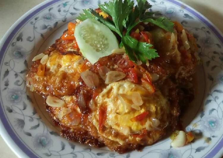 resep lengkap untuk Sambal tomat iris telur mata sapi