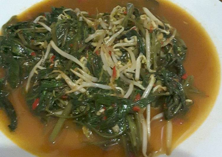 gambar untuk cara membuat Tumis Kangkung Saus Tiram