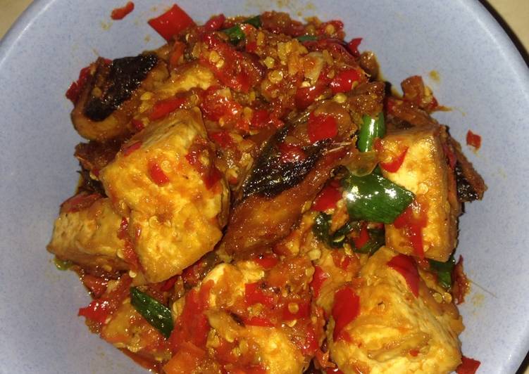 gambar untuk resep makanan Balado Tongkol campur Tahu putih