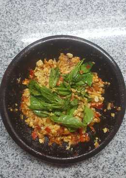Penyet Tempe Sambel Korek Kemangi