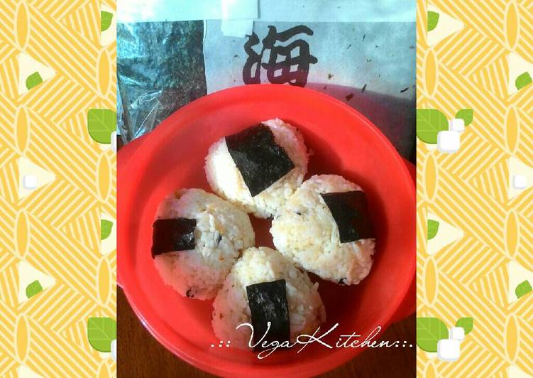 resep lengkap untuk Onigiri ayam simple