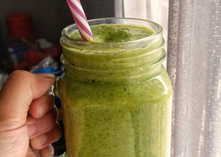 gambar untuk cara membuat Green Smoothie Bayam Nanas dan Mangga