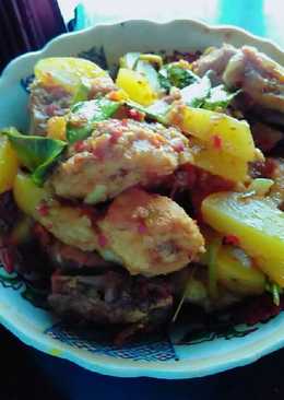 Ayam rica rica mix kentang