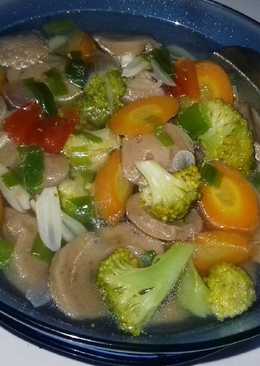 Sayur bening babrowo (bakso brokoli wortel)