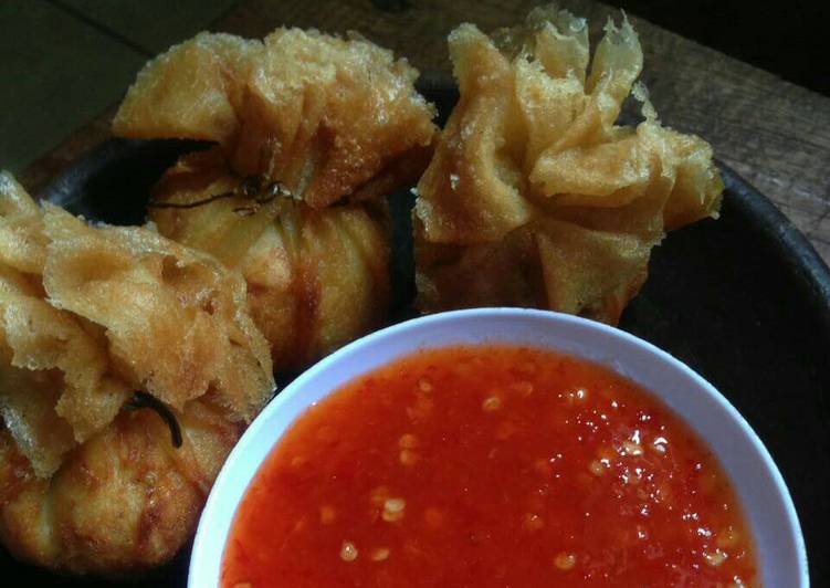 bahan dan cara membuat Pangsit goreng