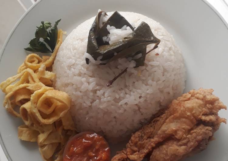 Nasi uduk santan recipe main photo