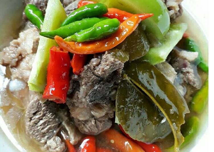 resep makanan Asem-Asem Iga Sapi Keto