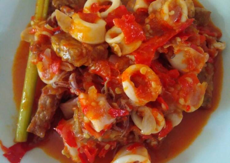 Tumis Cumi Tempe Asam Pedas