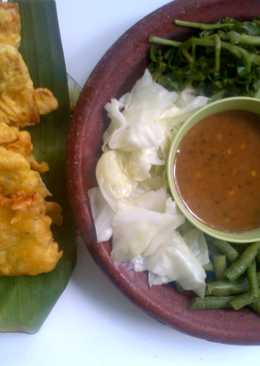 Pecel Kenci (selada air) khas Temanggung