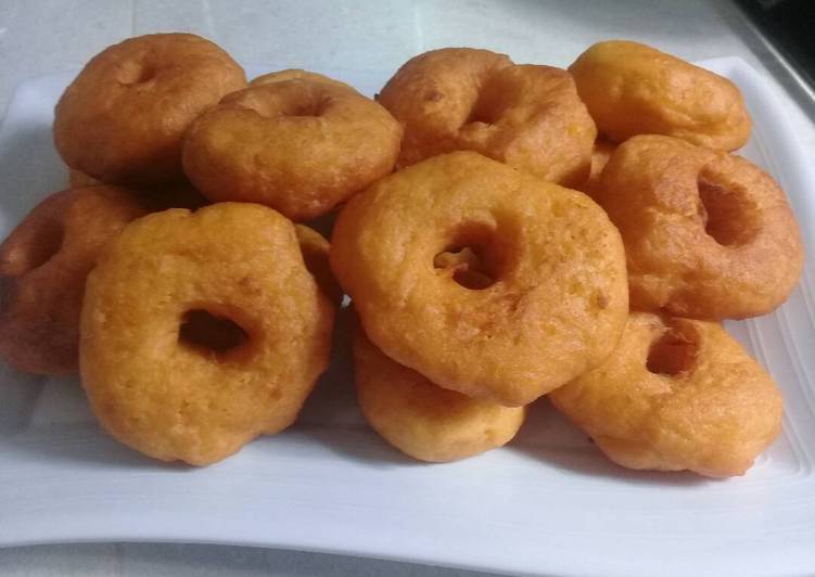 gambar untuk cara membuat Donat ubi kuning..