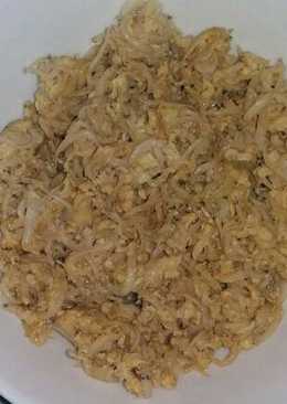 Lauk utk Anak(teri nasi goreng telur)