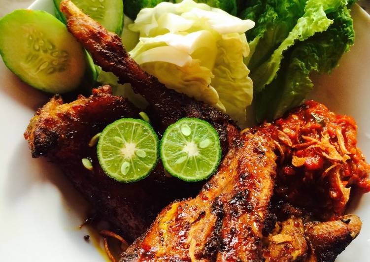 resep lengkap untuk Bebek bakar kecap