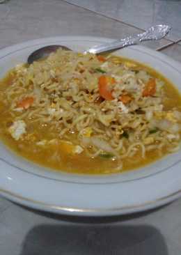 Mie kuah santan