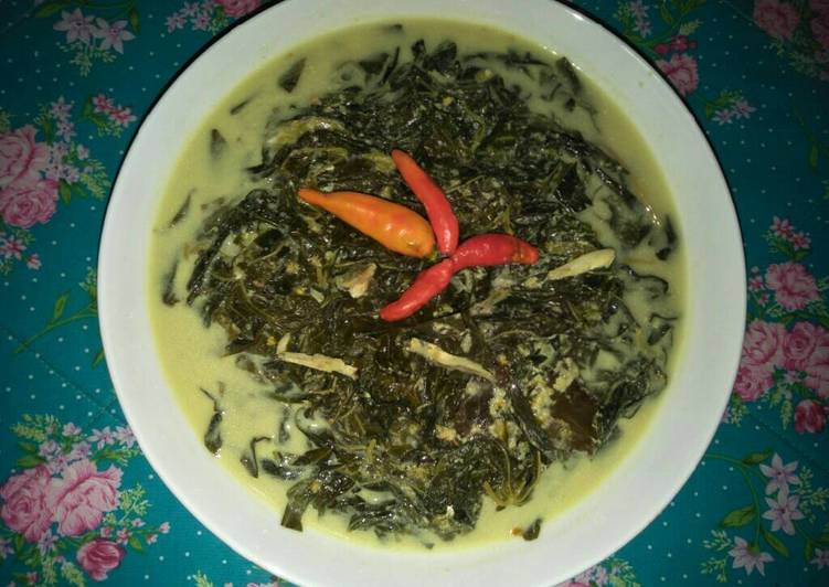 gambar untuk cara membuat Gulai Daun Singkong Teri jengki