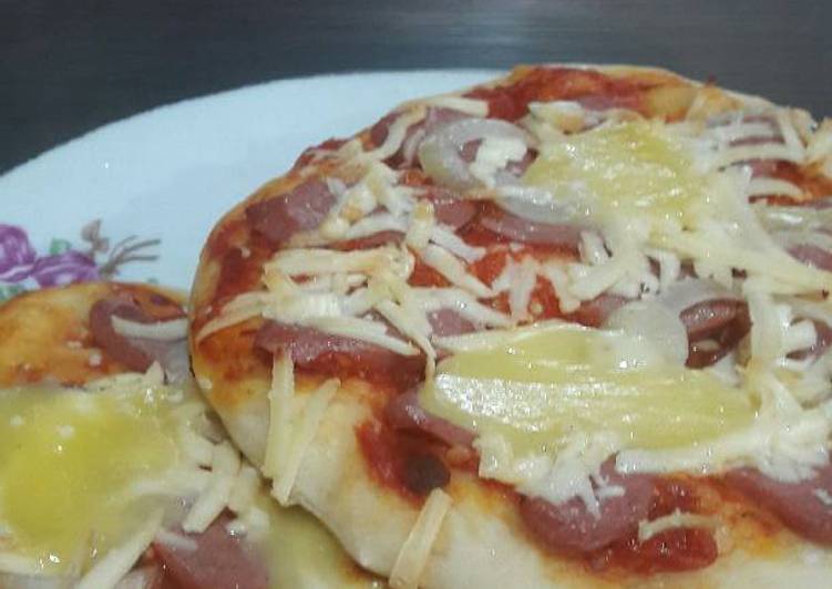 resep makanan Pizza Sosis Mini Hot