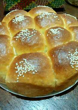 Sweet Bread (Roti Manis)