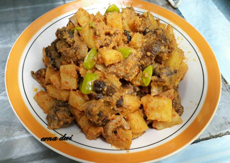 resep lengkap untuk Sambel goreng ati, kentang & pete